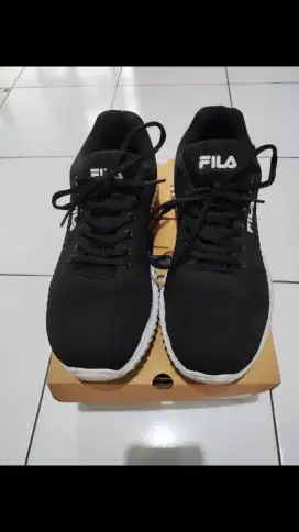 Sepatu Pria Fila