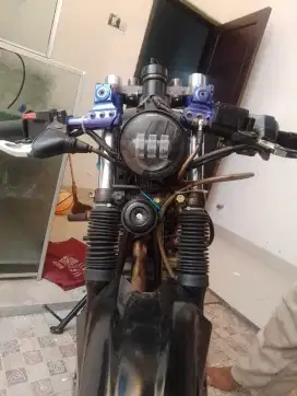 Cafe Racer Yamaha Scorpio 2006