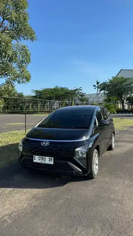 Hyundai stargazer active 2023 like new