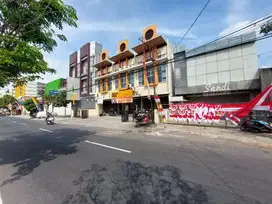 Disewakan Ruko Luas Strategis dekat Meatlovers Tugu