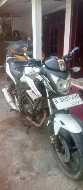 Honda cb 150R  2014
