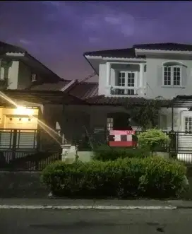 Rumah area prime di Legenda Wisata Cibubur