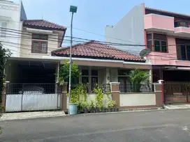 Di Jual Rumah di Rawamangu deket masuk komplek Pertamina
