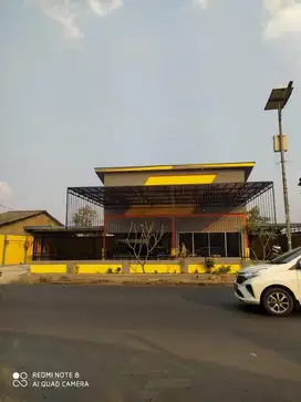 Dibutuhkan karyawan di pencucian mobil