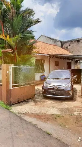 Dijual Rumah secondary dekat pintu Tol TB. Simatupang .