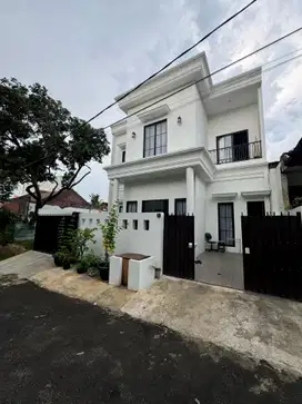 TURUN HARGA MODERN CLASSIC STYLE DEPAN MALL CINERE