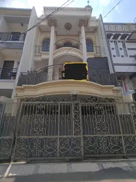 Jual Rumah 3.5 Lantai siap huni Di Sunter Garden