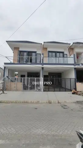 Miliki Rumah Syariah 2 Lantai Di Ketintang Baru Dekat Ahmad Yani