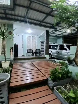 Dijual Rumah Emerald Bintaro Sektor 9 Siap Huni  196059