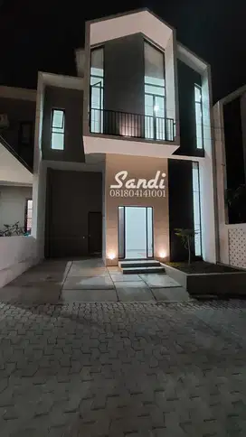 Rumah SIAP Huni Ready Unit di dekat Kampus IKIP PGRI dkt King Barbel G
