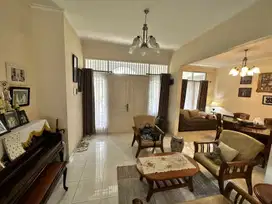 Turun harga Dijual Cepat Rumah kota wsiata Cibubur Siap Huni