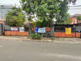 rumah dijual di kebon baru tebet