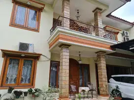 Dijual Rumah mewah di pinggir jalan raya Bintaro Jakarta seatan