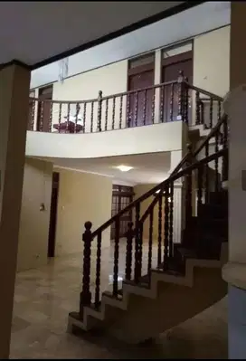 Dijual rumah di Alam Permai Pondok Indah Jaksel