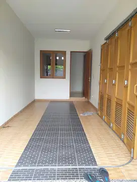 Dijual cepat murah BU rumah mewah strategis di Kemang Jakarta Selatan