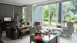 Dijual Rumah Hook Discovery Bintaro Jaya Semi Furnished 210420