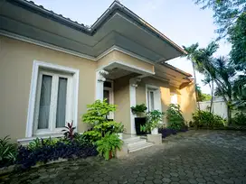 JUAL RUMAH MEWAH 1 LANTAI SIAP HUNI KEMANG DALAM JAKARTA SELATAN