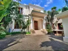 RUMAH MEWAH 2 LANTAI PRIME AREA SCBD KEBAYORAN BARU JAKARTA SELATAN