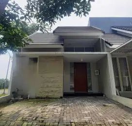 Rumah Disewakan North West Park Citraland