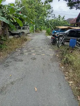 Bating harga tanah selatan Jl selokan mataram dekat lapanga sembego