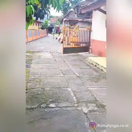 tanah sangat strategis area kampus UGM murah bisa termin