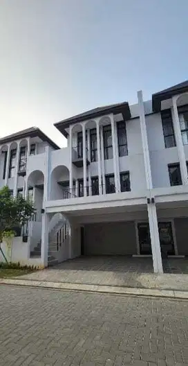 Rumah Dekat Kawasan Kuliner, Sekolah dan Kampus Cluster Aether