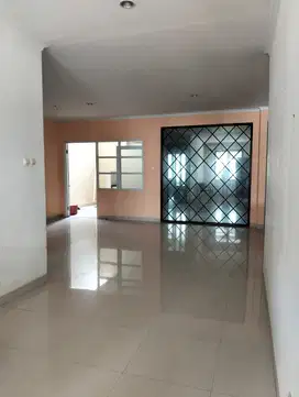 DIJUAL RUMAH 2 LANTAI BEBAS BANJIR DI LEGENDA WISATA!