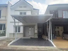 Rumah dijual kota wisata cibubur bebas banjir siap huni harga nego