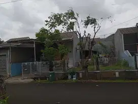 Rumah di Komplek Dekat Grand Depok City 12 Menit ke Stasiun Depok