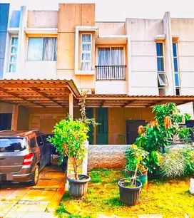 Dijual Harga Murah Rumah Luas 136m² di Gading Serpong Cluster Canary