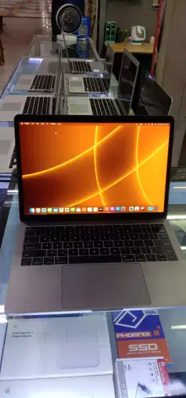 di beli macbook pro macbook Air kondisi bagus rusak