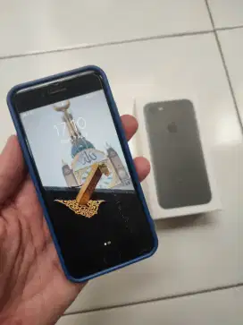 iPhone 7 Hitam 256 GB