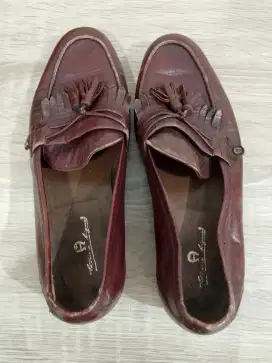 Sepatu formal pria Etienne Aigner kulit asli