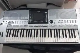 Keyoard Yamaha psr s 910