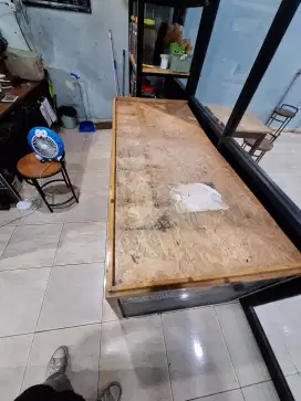 Meja buat usaha