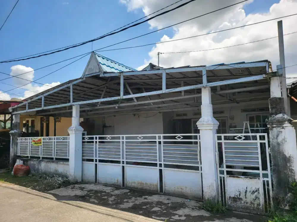 Jual rumah di banjar indah permai