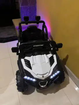 Mainan anak mobil aki
