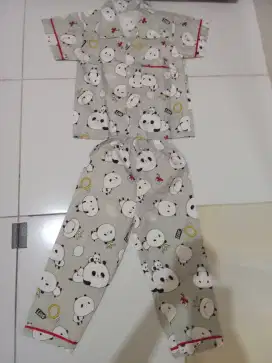 Set piyama anak cowo motif panda abu