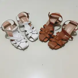 Sandal Retro Romen Wanita