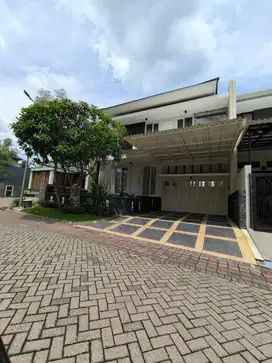 DIJUAL RUMAH CITRALAND RAFFLES GARDEN MINIMALIS SIAP HUNI BAGUS MURAH