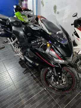 YAMAHA R15 v3 2018