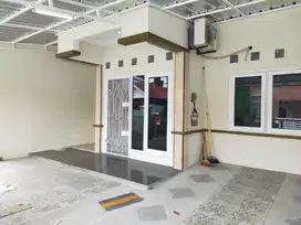 DIJUAL RUMAH GRAHA PADMA CLUSTER TAMAN OLIANDER