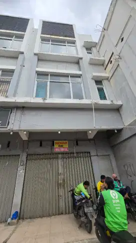 Ruko Eksklusif 3 lantai Belakang Mall PIM Palembang