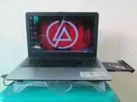 Laptop ASUS Slim + FULLSET DUS + Wide Class + Batre Awet + Silver