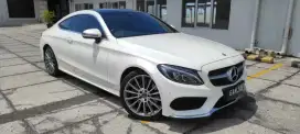MERCEDES BENZ C300 COUPE PUTIH 2017 KM 22 RB ANTIK