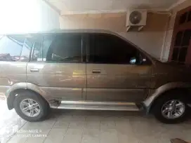 Isuzu Panther Turbo H Touring 2500 cc tahun 2010