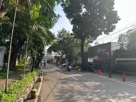 House at Senopati area, Cocok untuk dijadikan Restaurant atau Kantor