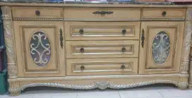 Jual furniture/mebel kamar tidur davinci bekas