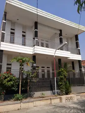 Dijual Rumah Mewah 2 Lantai diperum kota Purwakarta