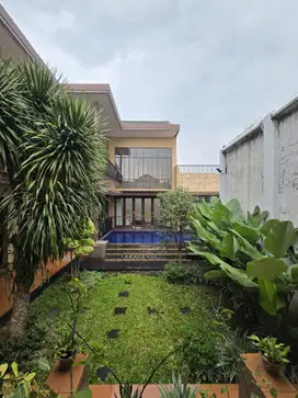 Dijual Rumah Asri Non Komplek Suasana Villa Di Cipayung Jakarta Timur